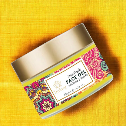 Aloe Fresh Gel viso con Kashmiri Kesar e Mulethi per una luminosità radiosa e un'idratazione profonda